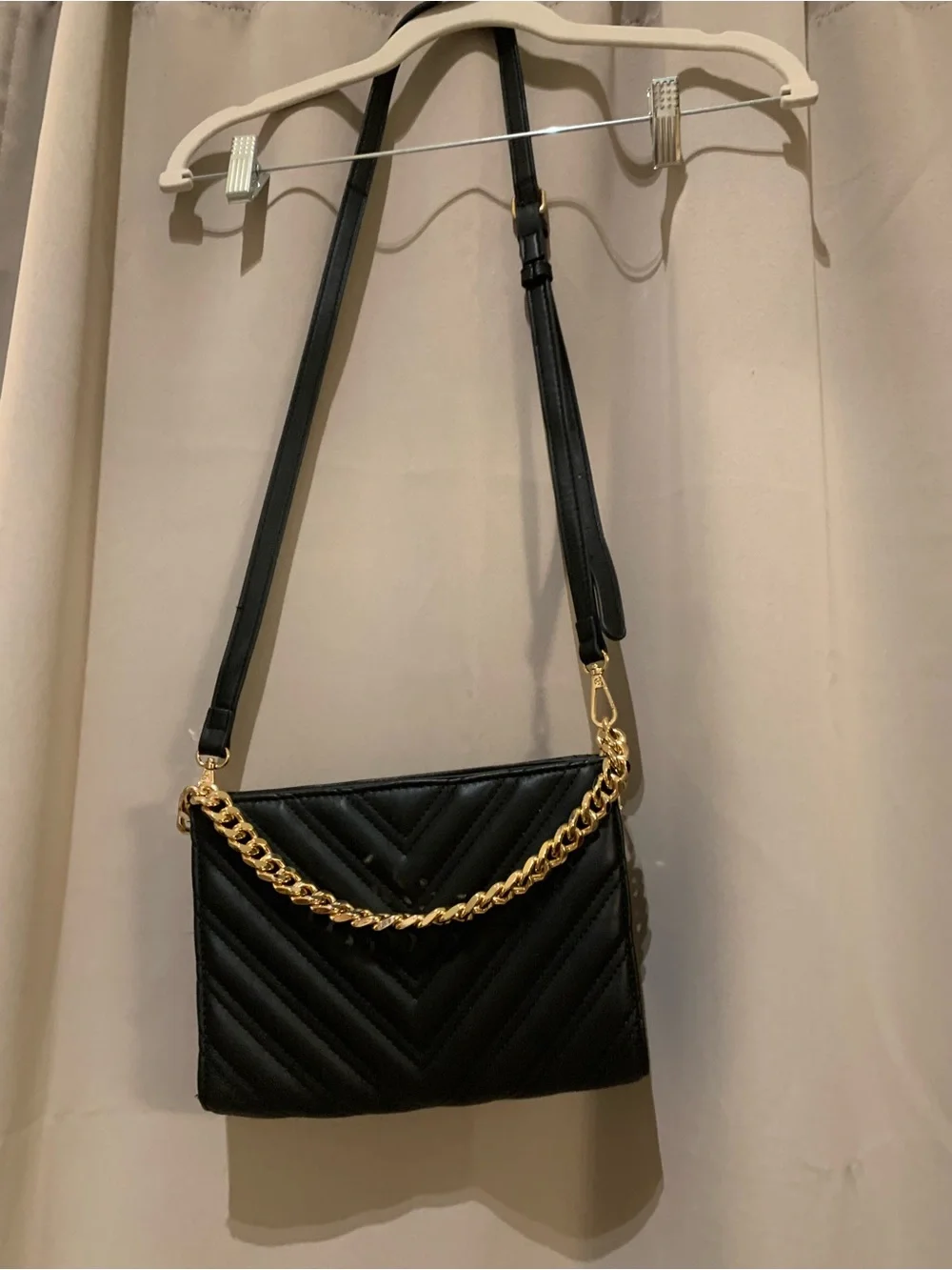 Black Quilted Chain-Handle Shoulder Bag